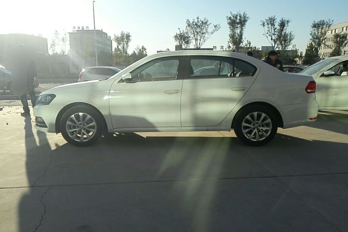 买地板送大米 圣象“齐鲁送暖日”促销启动【太阳成集团tyc】(图2) 太阳成官网